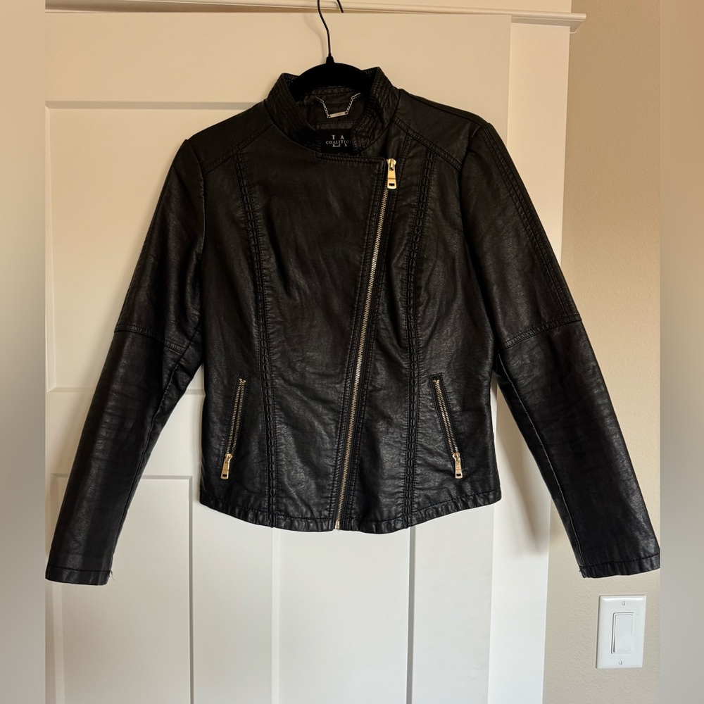 Women’s leather jacket